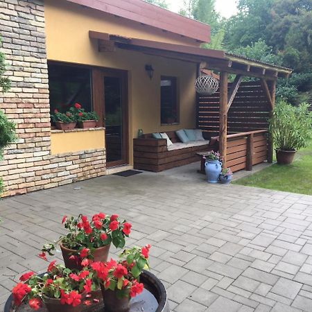 Tulipan Apartman Эгер Экстерьер фото