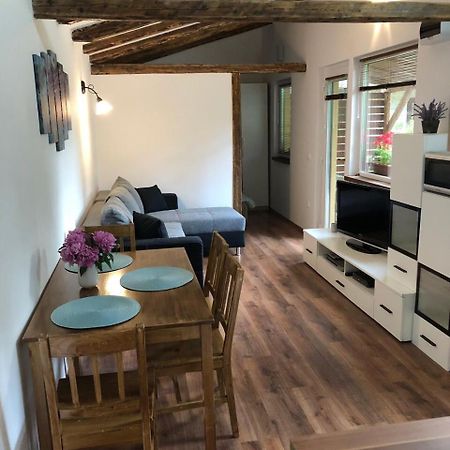Tulipan Apartman Эгер Экстерьер фото
