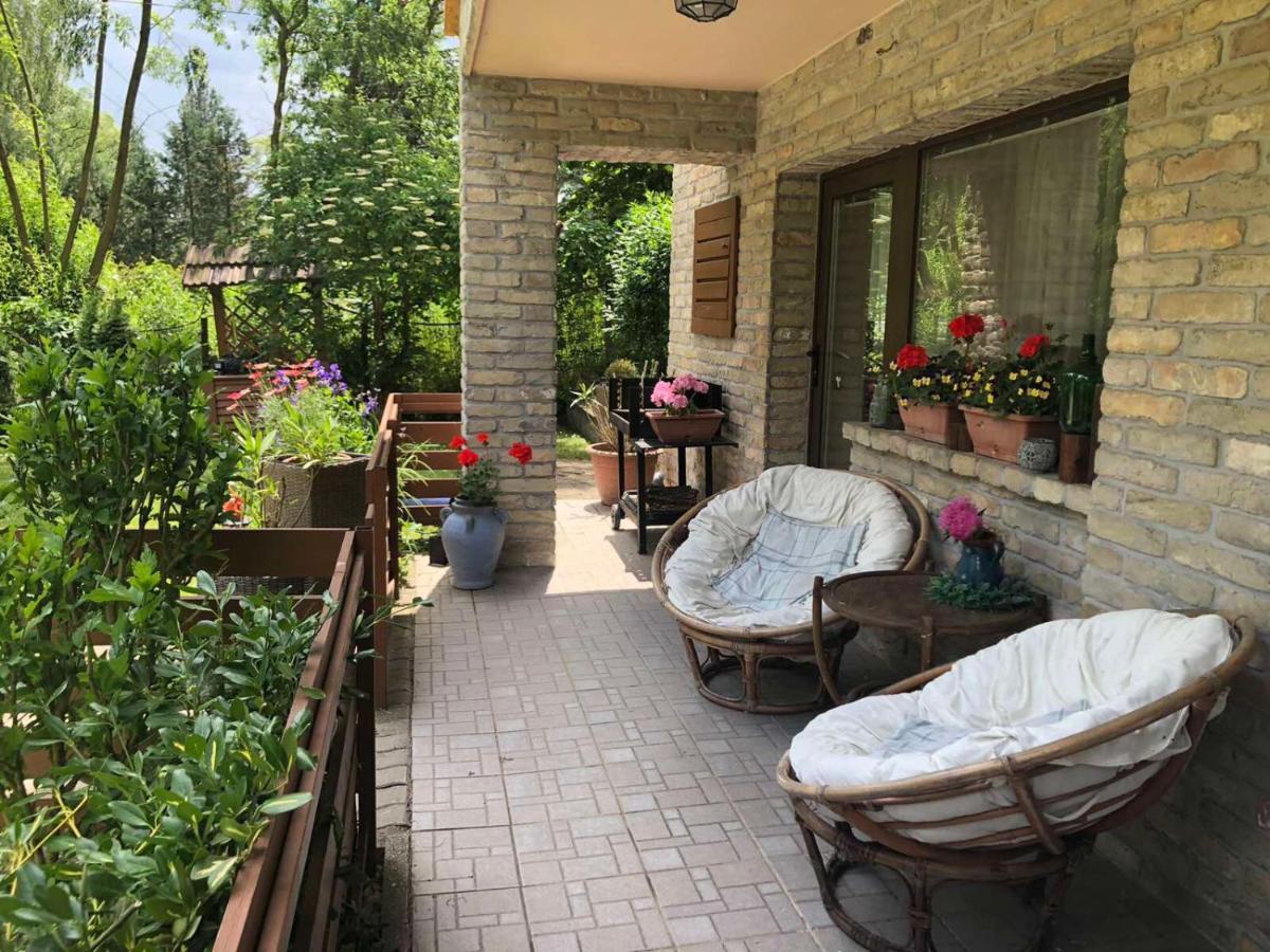 Tulipan Apartman Эгер Экстерьер фото